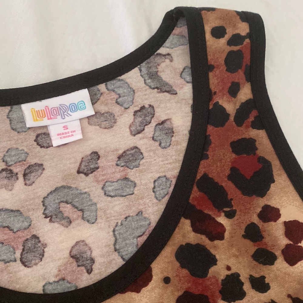Lularoe Rare Leopard Print Pattern Like New Tank Top - Picture 2 of 3